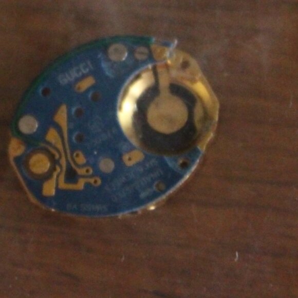 Womens Gucci Watch 6000L Great shape! - Picture 10 of 14